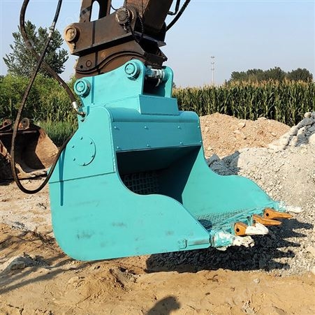 高频振动筛分斗挖机振动筛选沙土设备土壤修复筛分机筛沙筛石