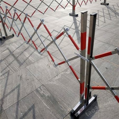 销售不锈钢防护栏 展厅 机场伸缩围栏 道路隔离栏 加厚不锈钢抗冲击围栏