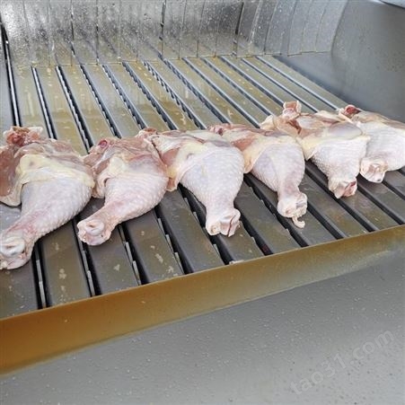 牛排盐水注射机 牛肉嫩化机厂 鸡腿扎孔入味 羊排注水机子视频