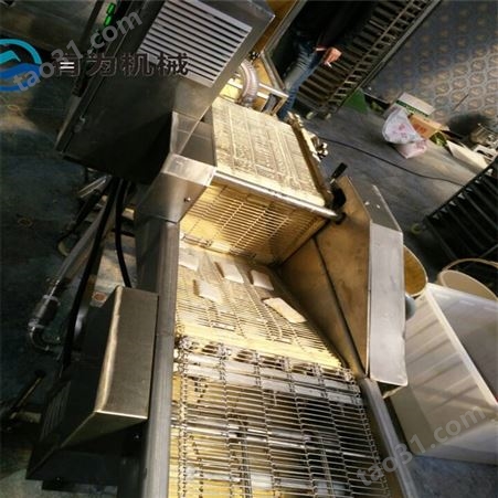 河南小酥肉成套加工设备 有为牌小酥肉上浆裹面糊机器 油炸小酥肉流水线生产厂家
