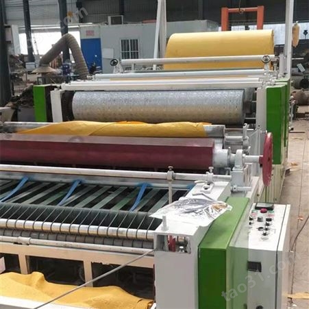 河南飞鹰制造销售 各种型号烧纸机械 全自动黄纸压花印花机