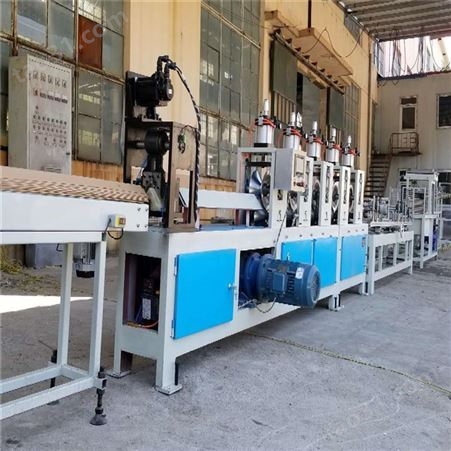 纸护角机 纸护角设备 护角自动成型机 济南成东机械 源头生产厂家